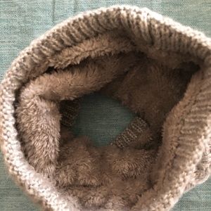 🌻Sale🌻 Toddlers grey knot scarf